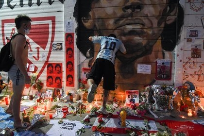 Los homenajes a Diego son masivos en todo el mundo