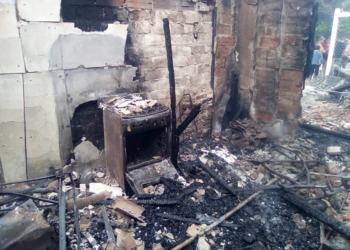 Se incendió una casa prefabricada en Ringuelet y piden ayuda