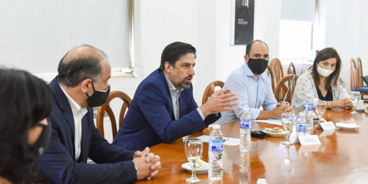 El ministro Trotta estuvo en Mendoza para sumar consenso para las clases presenciales