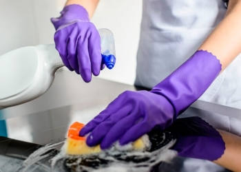 Coronavirus y superficies: ¿Hay que seguir limpiando las cosas que vienen del supermercado?