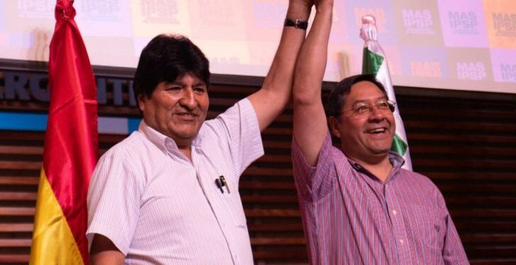 El ex presidente de Bolivia, Evo Morales, víctima de un golpe de Estado en noviembre de 2019, y quien fuera su ministro de Economía, el actual primer mandatario Luis Alberto Arce (agencia paco urondo)