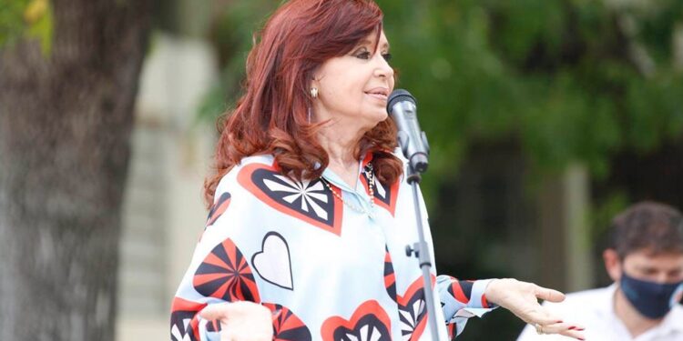 Cristina durante el acto de ayer en Las Flores (foto Presidencia de la Nación)