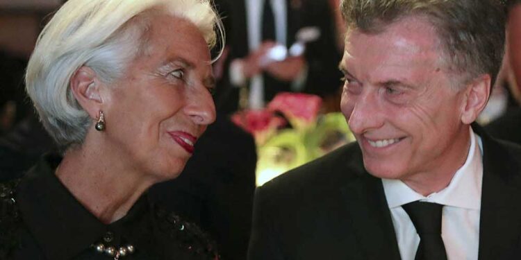 La directora gerente del FMI, Christine Lagarde, junto a Mauricio Macri (Foto archivo NA).