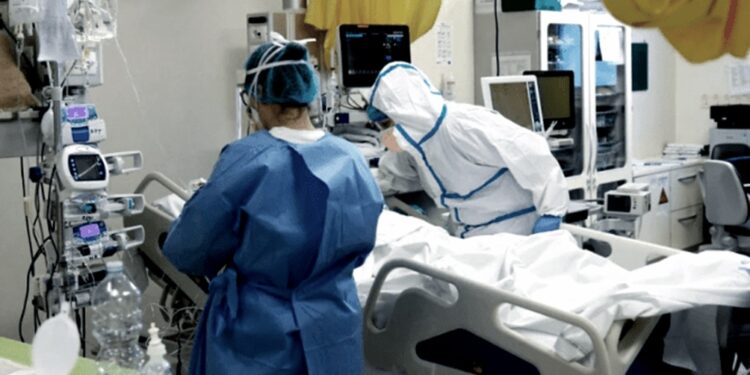 Los hospitales bonaerenses en uno de los momentos más difíciles de la pandemia