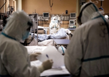 Otros 27 mil casos de covid en un día