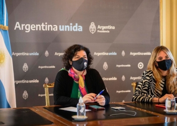 Argentina recibirá casi 5 millones de dosis de la vacuna AstraZeneca este mes