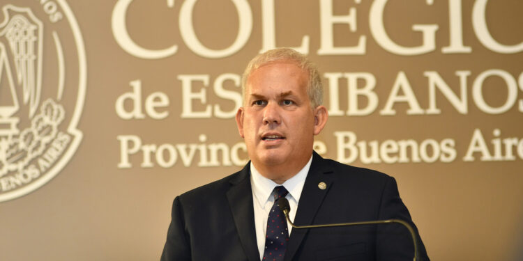 Diego Leandro Molina, Presidente del Colegio
de Escribanos