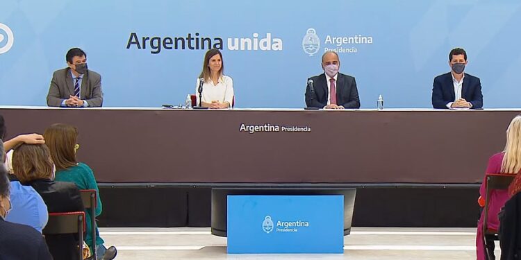 “Estamos construyendo una política que da respuesta a un problema que tenemos las argentinas y argentinos", dijo Fernanda Raverta