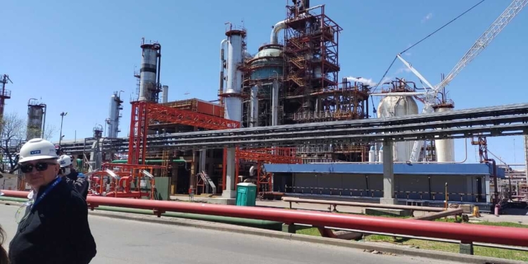 La refinería YPF La Plata alcanza niveles de producción prepandemia