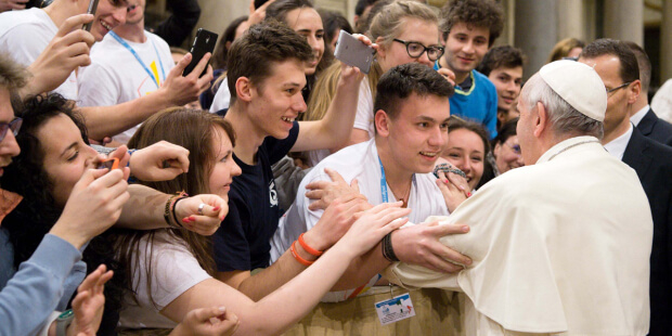 El Papa Francisco, siempre cerca de los jóvenes