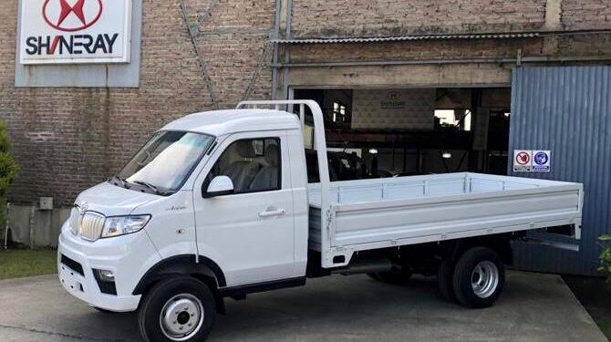 La pickup Shineray T30 cuenta con la caja de carga más grande de su categoría