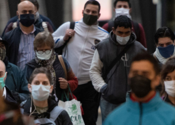 Aprender a convivir con el virus