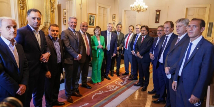 gobernadores por el acuerdo con el FMI