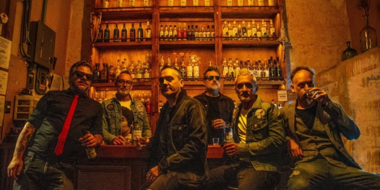 Los Pericos