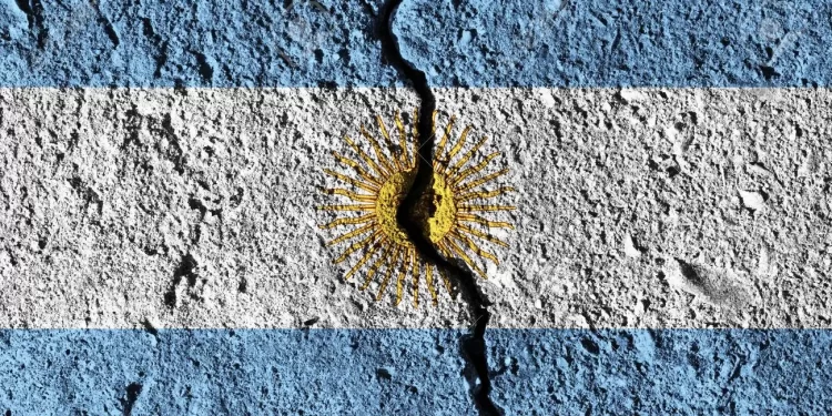 Argentina 2023: duelo entre centros o duelo entre extremos (crédito imagen: 123 RF)