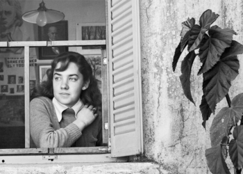 María Elena Walsh, la mujer que nos ayudó a crecer cantando… en un país muy complejo