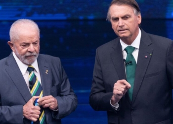 A horas del balotaje, Bolsonaro y un hecho de violencia política