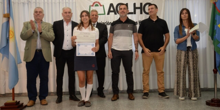 ACLHO distinguió a los mejores alumnos de Los Hornos