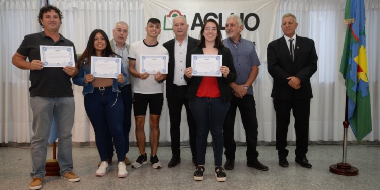 ACLHO distinguió a los mejores alumnos de Los Hornos