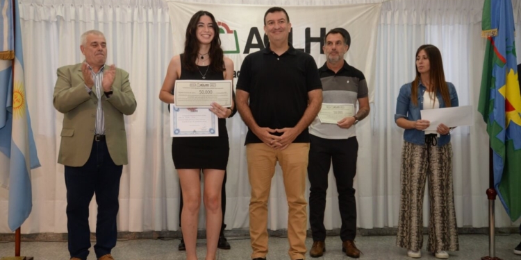 ACLHO distinguió a los mejores alumnos de Los Hornos