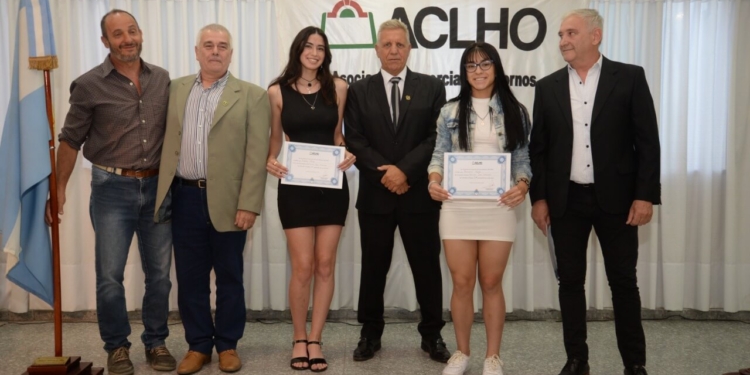 ACLHO distinguió a los mejores alumnos de Los Hornos