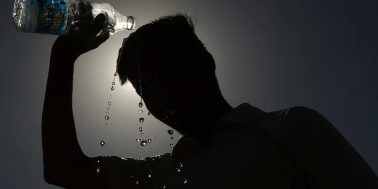 AySA pidió un uso racional del agua potable por incidentes que están en proceso de reparación (CNN)