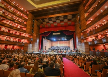 Vuelve a brillar la «Sala Ginastera» del Teatro Argentino