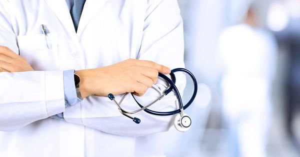 médicos