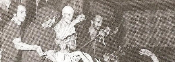 Edgardo Gauidini, alias "el Doce" y "el Sultán", era quien cocinaba los buñuelos redonditos de ricota que se repartían entre el público cuando Los Redonditos aún eran una comunidad artística (crédito imagen: Fiaca/Taringa)