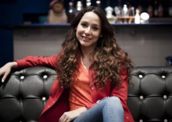 Daniela Herrero y Fede Moura en el Teatro Argentino