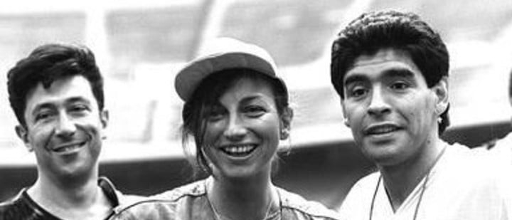 Edoardo Bennato, Gianna Nannini y Diego Maradona: la foto soñada por los rockeros italianos (crédito imagen: clarín)