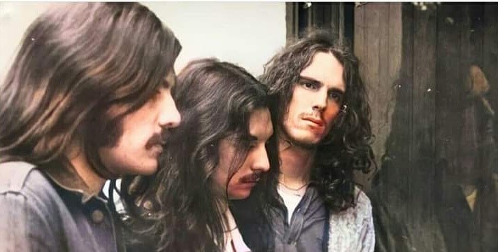 Machi, Pomo y Spinetta: Invisible