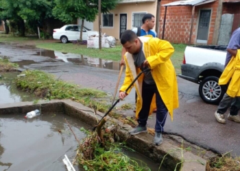 Fuertes lluvias en la Ciudad generan problemas en algunos barrios