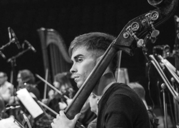 De la orquesta escuela de Berisso llegó a la élite de la música mundial y ya formó su grupo de tango