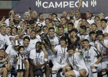 Un nuevo grito federal y los 43 campeones del fútbol argentino