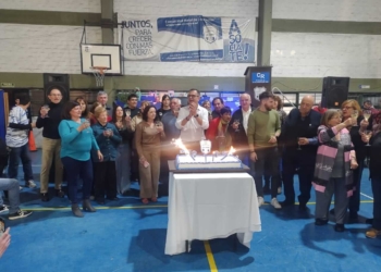 Alta celebración de un barrio por el aniversario de su Club