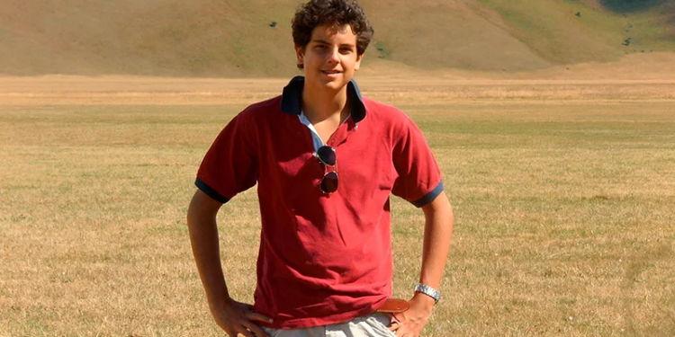 Carlo Acutis, primer santo millenial. “Carlo es un regalo para los jóvenes de hoy que están desesperados por encontrar significado, propósito y esperanza”, sentenció Jasper, joven estadounidense devoto de Carlo