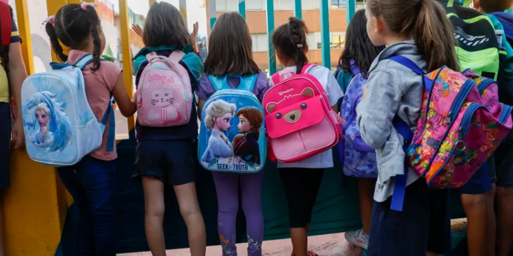 Entre las principales características de las víctimas de femicidio, se identificaron 22 menores de
18 años (6 eran menores de 12 años)