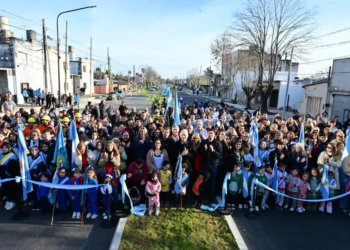Se inauguró la 4ª y última etapa del ensanche y pavimentación de avenida 60 en Los Hornos