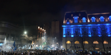 7 y 50 se vistió de celeste y blanco (galería de fotos)