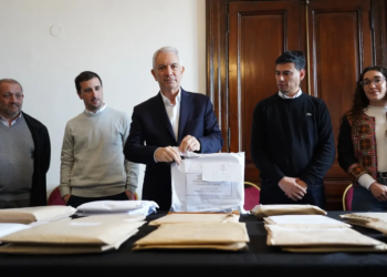 Avanza la licitación pública de servicios municipales de zanjeo, corte de pasto y barrido
